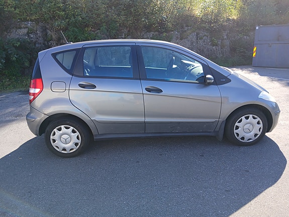 Mercedes-Benz A150 3 of 16