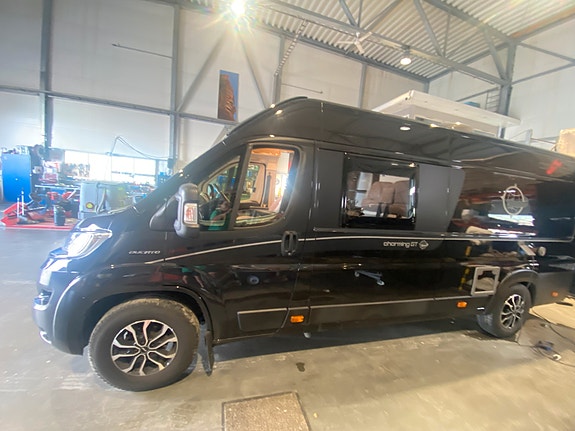 Carthago Malibu van640 LE Charming gt 3 of 5