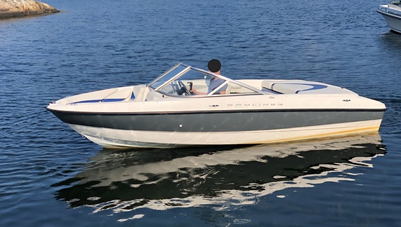 LEDIG I AUG og Arendalsuka - 19fots bowrider båt med diesel leies ut. 2 of 3