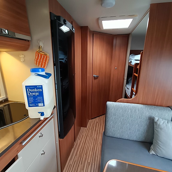 Adria Adora 563 pt 16 of 26