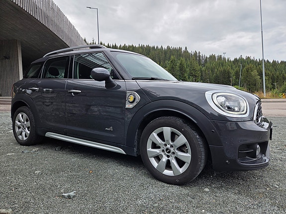 MINI Countryman Cooper SE 7 of 30