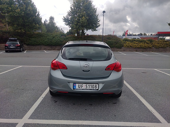 Opel Astra 7 of 30