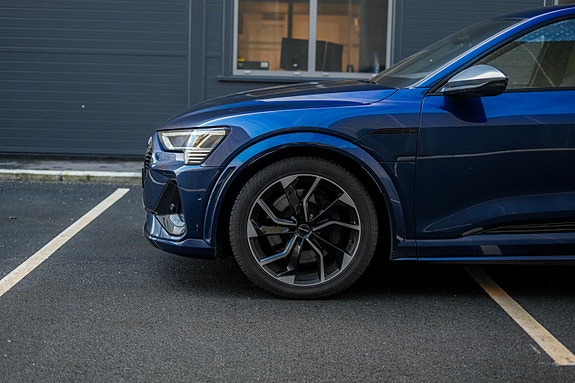 Audi E-Tron S 2021 photo 4