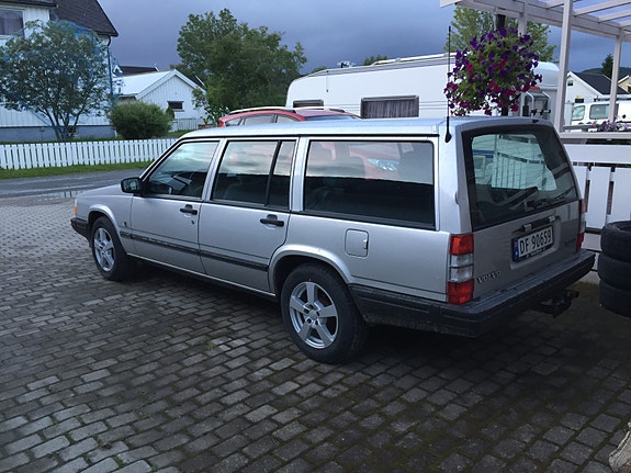 Volvo 740 18 of 18