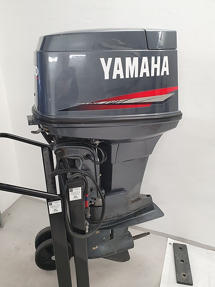 Yamaha 90. Race trimmet.