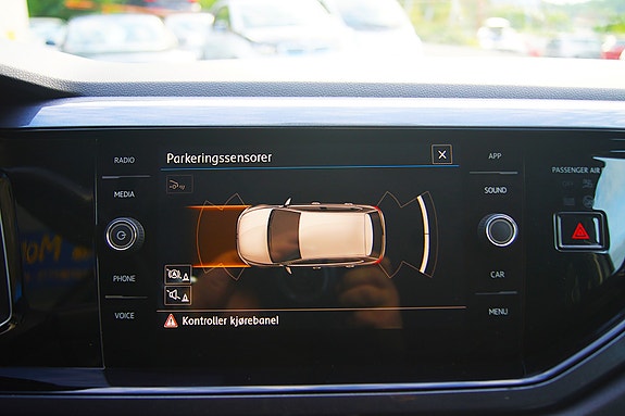 Volkswagen Polo 16 of 18