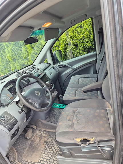 Mercedes-Benz Vito 115 3 of 5