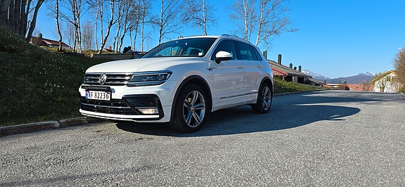 Volkswagen Tiguan 3 of 5