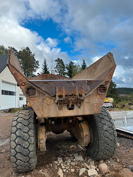 Moxy Mt 27 3 of 5