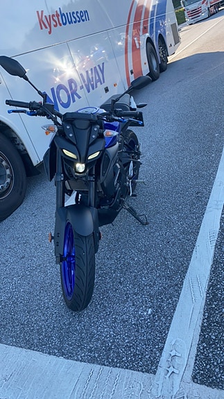 Yamaha mt 125 6 of 14