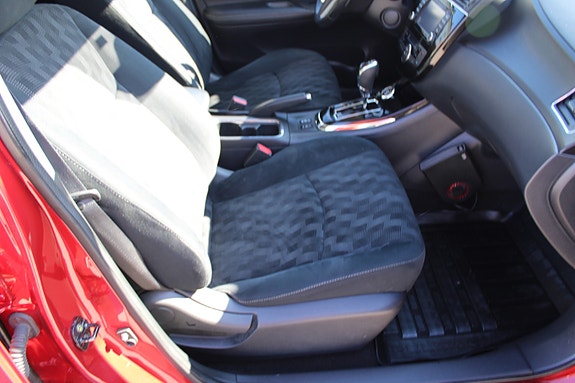 Nissan Pulsar 17 of 30
