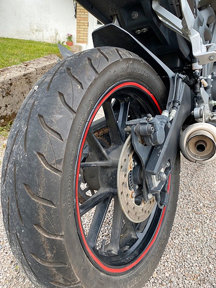 Yamaha MT-125 4 of 5