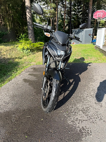 Suzuki GSX-S 125 7 of 12