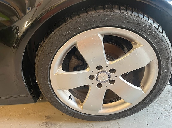 Mercedes-Benz E-Klasse 9 of 13