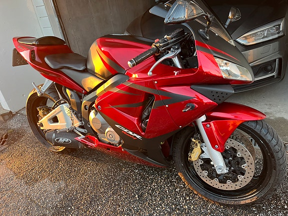 Honda CBR 600 RR 2 of 10