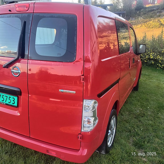 Nissan e-NV200 5 of 5