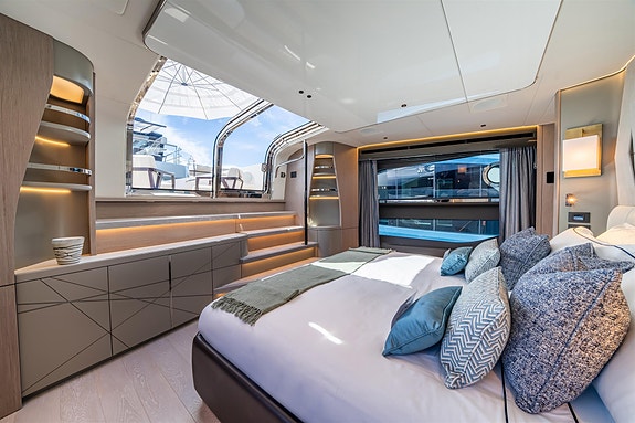 Sunseeker 100 Yacht 18 of 18