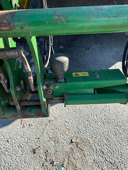 John Deere 6125R 50 KM, Trinløs, GPS ready, laster 2013, kr 749 000,-