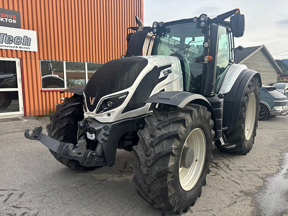 Valtra T214D 2015, kr 769 000,-
