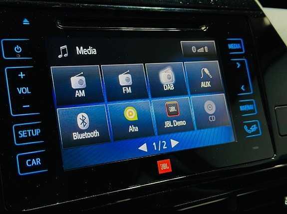 Toyota Mirai 28 of 30