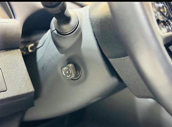 Toyota Mirai 21 of 30