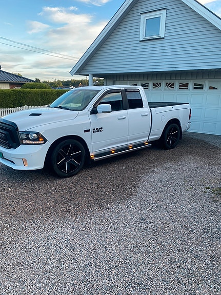 Dodge RAM 10 of 28