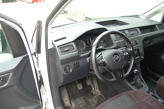 Volkswagen Caddy Maxi 11 of 12