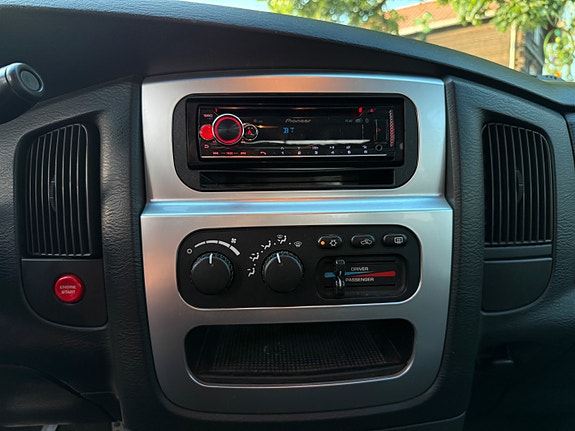 Dodge RAM 30 of 30
