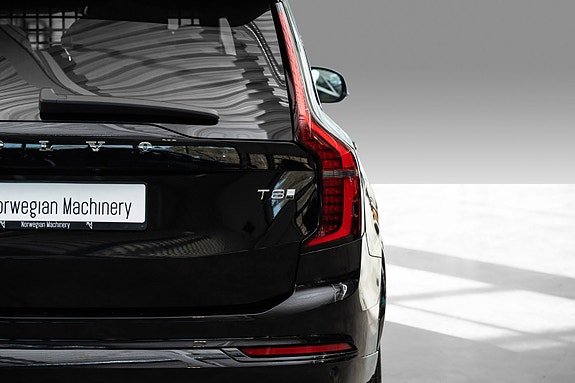 Volvo XC90 4 of 5