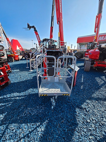 Manitou 100 VJR 4 of 5