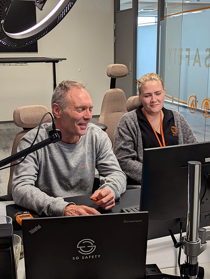 Zano og Helene i digitalt kurs.