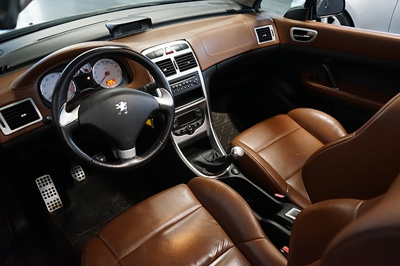 Peugeot 307 CC 8 of 17