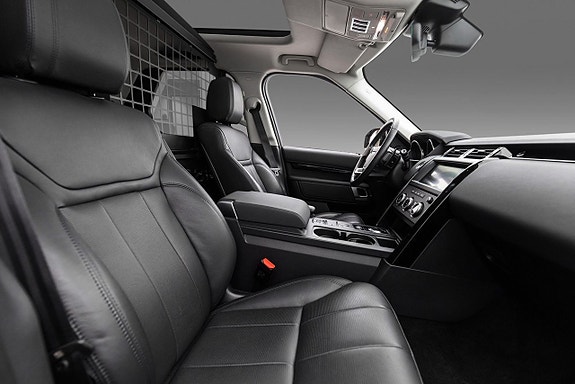 Land Rover Discovery 5 of 12