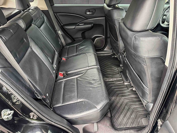Honda CR-V 10 of 16
