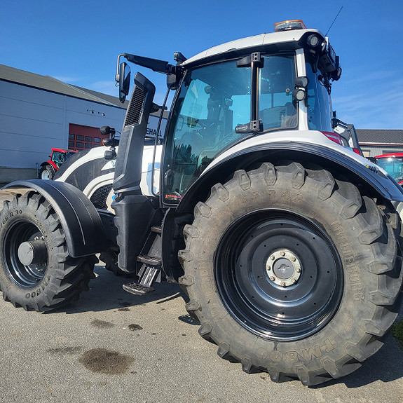 Valtra T235 Direct - Åpen for bud! 2022, kr 1 449 000,-