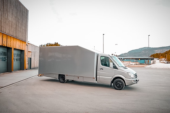 Mercedes-Benz Sprinter 14 of 23