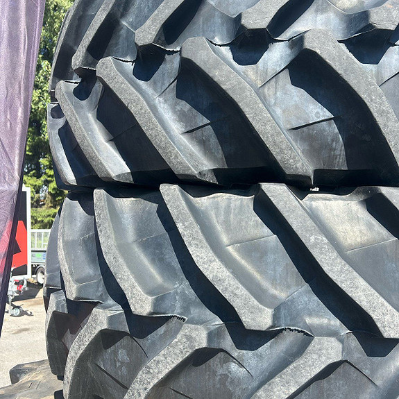 Tm 800 600/65-R38  480/65-R24