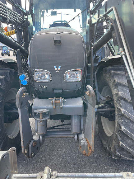 Valtra N142 Versu 2011, kr 575 000,-
