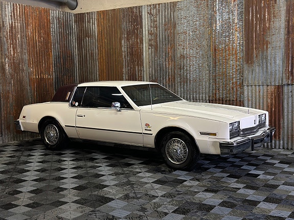 Oldsmobile 3 of 30