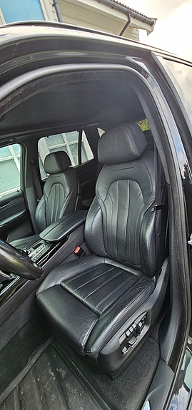 BMW X5 8 of 30