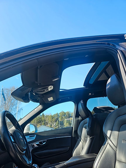 Volvo XC90 14 of 21