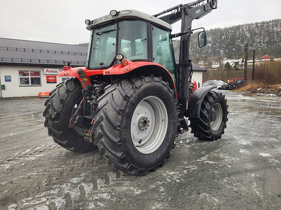 Massey Ferguson 6480 Dyna6 2005, kr 369 000,-