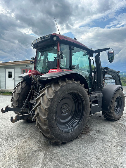 Valtra G135V Laster/fronthydraulikk 2022, kr 998 000,-