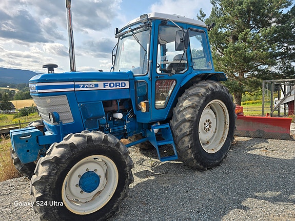 Ford 7700 TURBO Tilnærmet strøken.