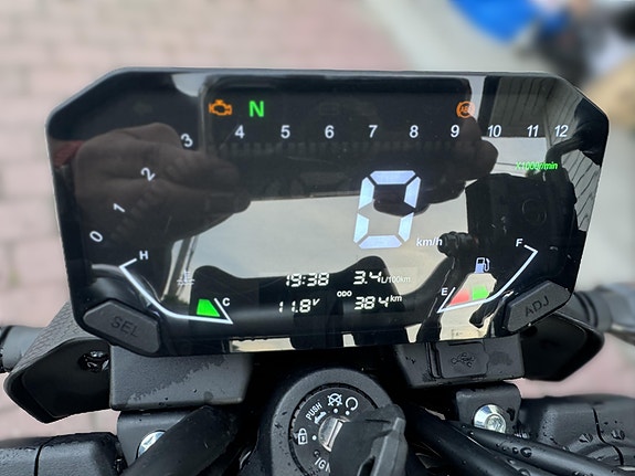 VOGE 125 R 6 of 6