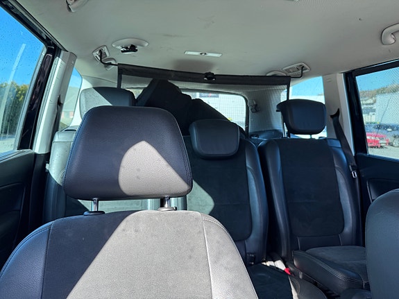 Volkswagen Sharan 14 of 23