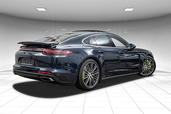 Porsche Panamera 6 of 30