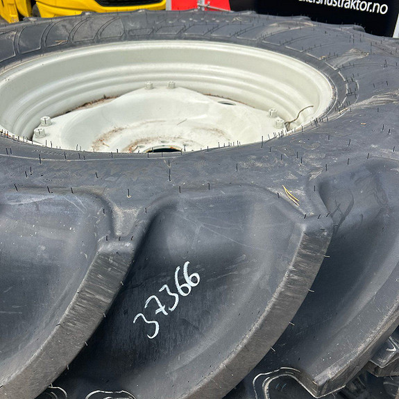 Mitas 600/65-R 38  og 480/ 65 R38