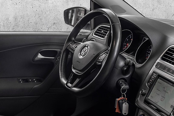 Volkswagen Polo 20 of 23