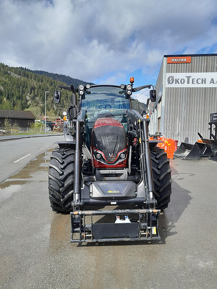 Valtra A115 2024, kr 999 000,-